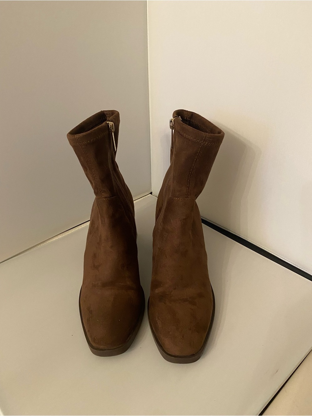 Anne Klein Brown Suede Ankle Booties 7.5M